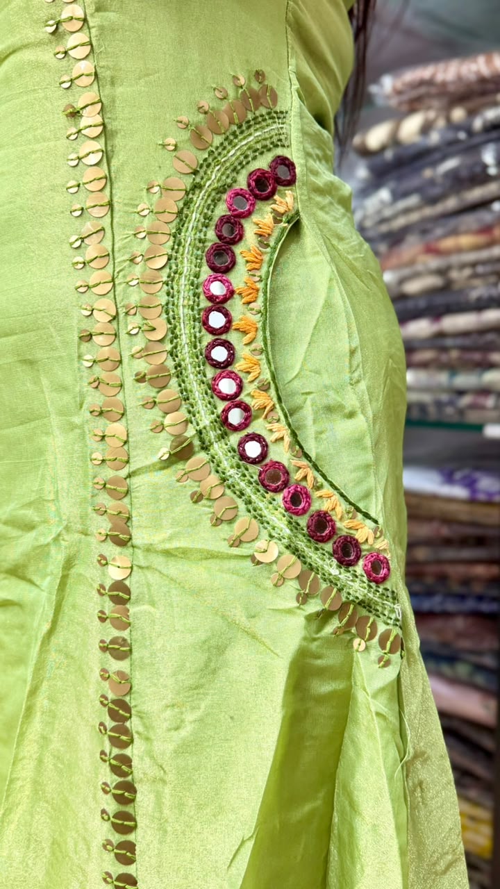 Heavy Tissue With Embroidery : PCC07