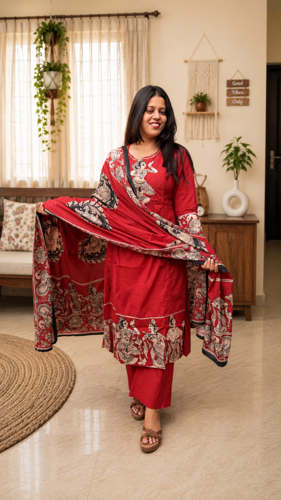 TRADITIONAL ELEGANCE WITH A MODERN TOUCH