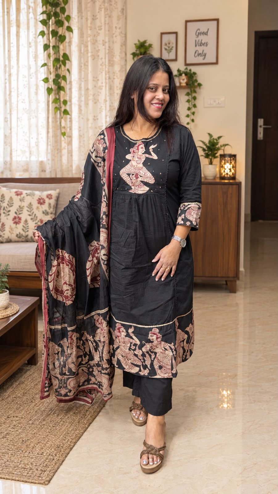 TRADITIONAL ELEGANCE WITH A MODERN TOUCH